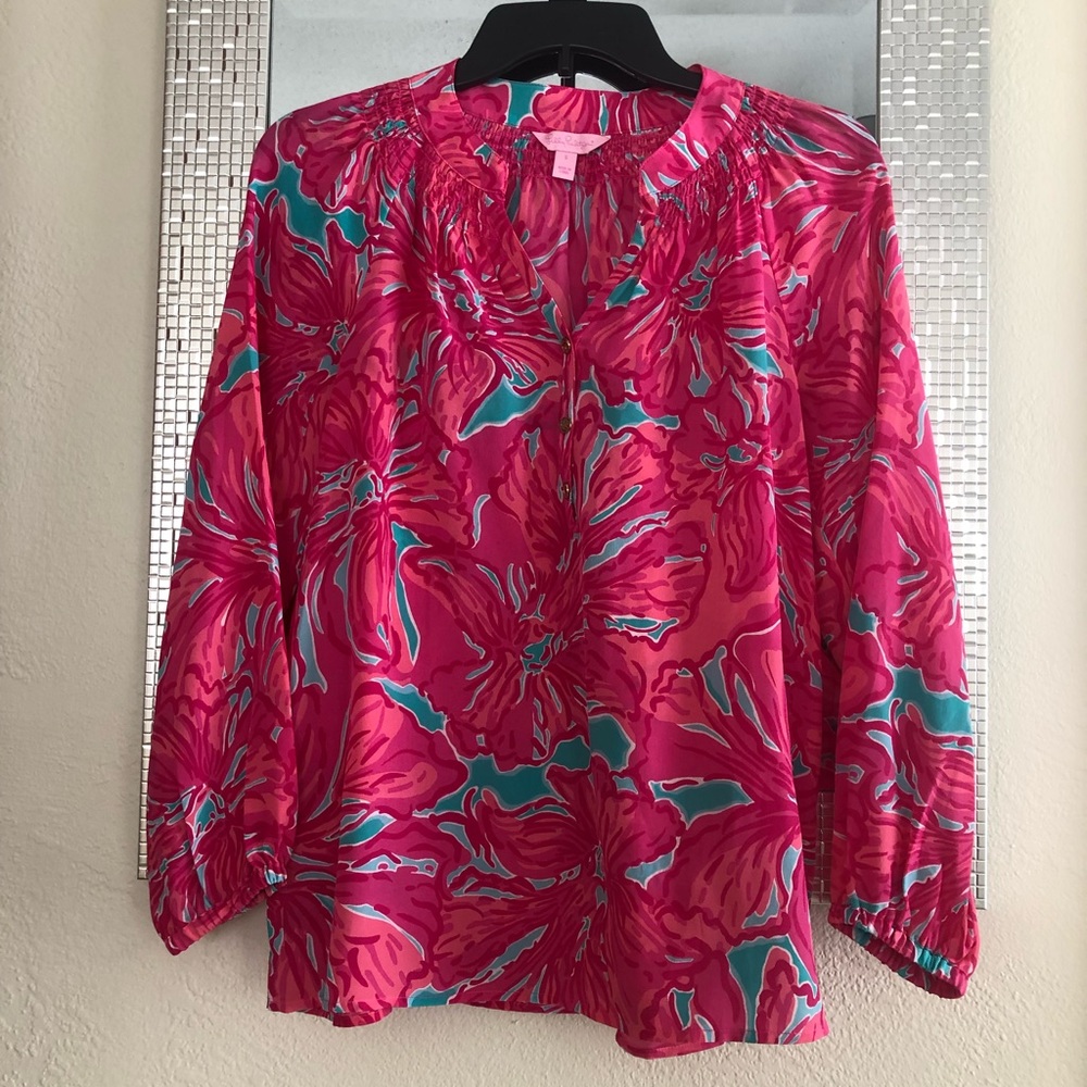 Gorgeous Lilly Pulitzer blouse